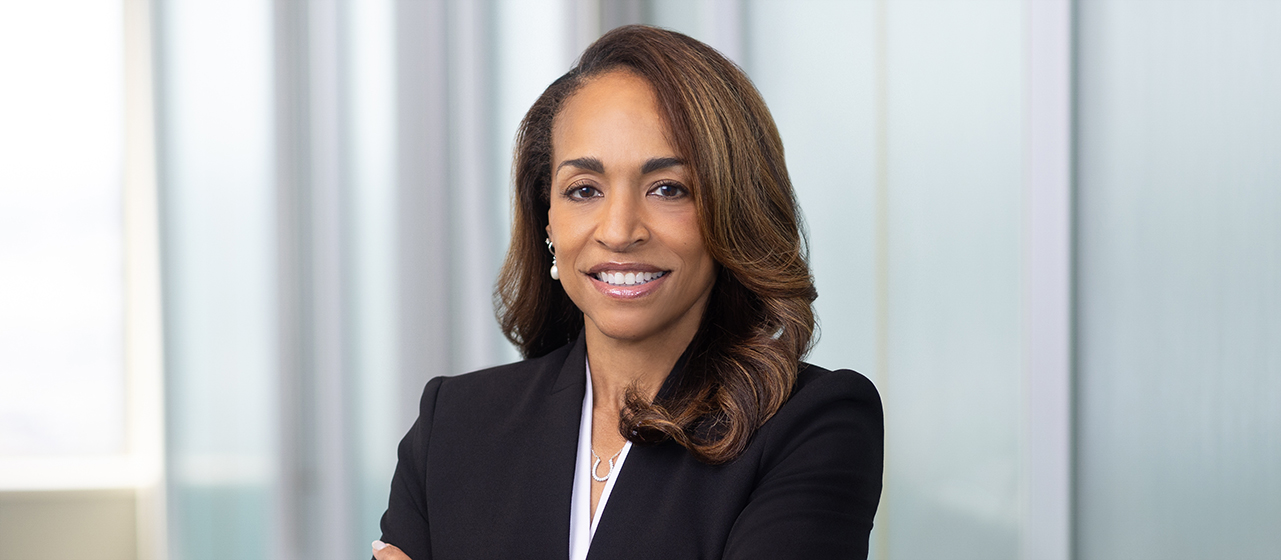 Portrait of Shevon L. Harris-Holyfield